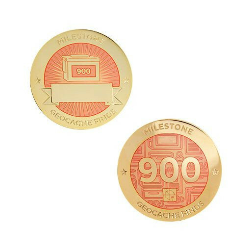 Finds -   900 Finds Milestone set