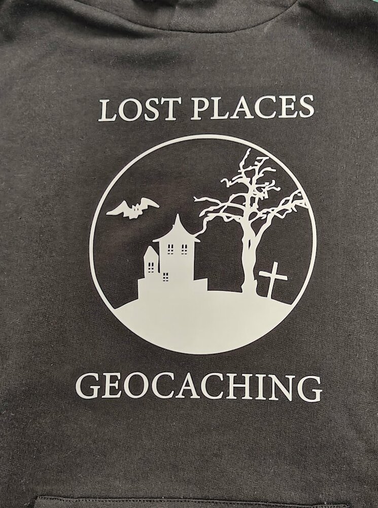 Hoody -Lost Places- kerkhof wit