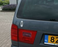 Travel bug - Sticker -   8,5 cm - zilver-zwart