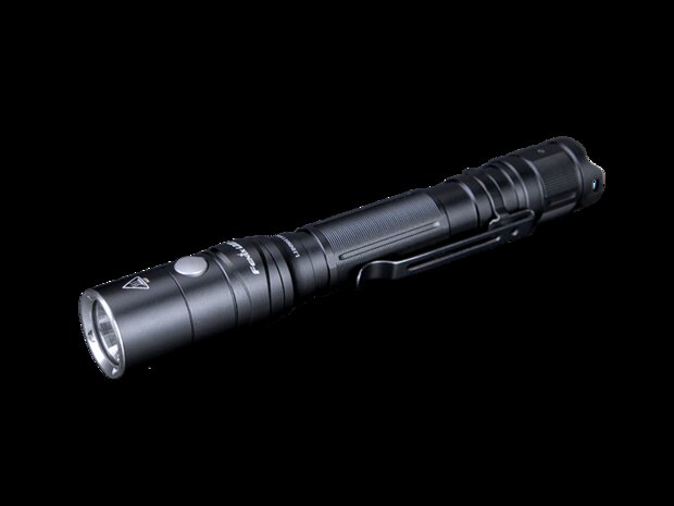 Fenix LD22 V2 - 800 Lumen - met oplaadbare accu - max 214 m