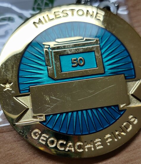 Finds -   50 Finds Milestone set met klein foutje