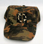 Pet camo bruin met geocaching logo